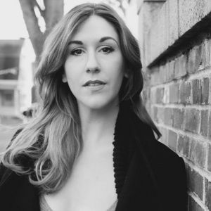 Meet your Posher, Sarah j.